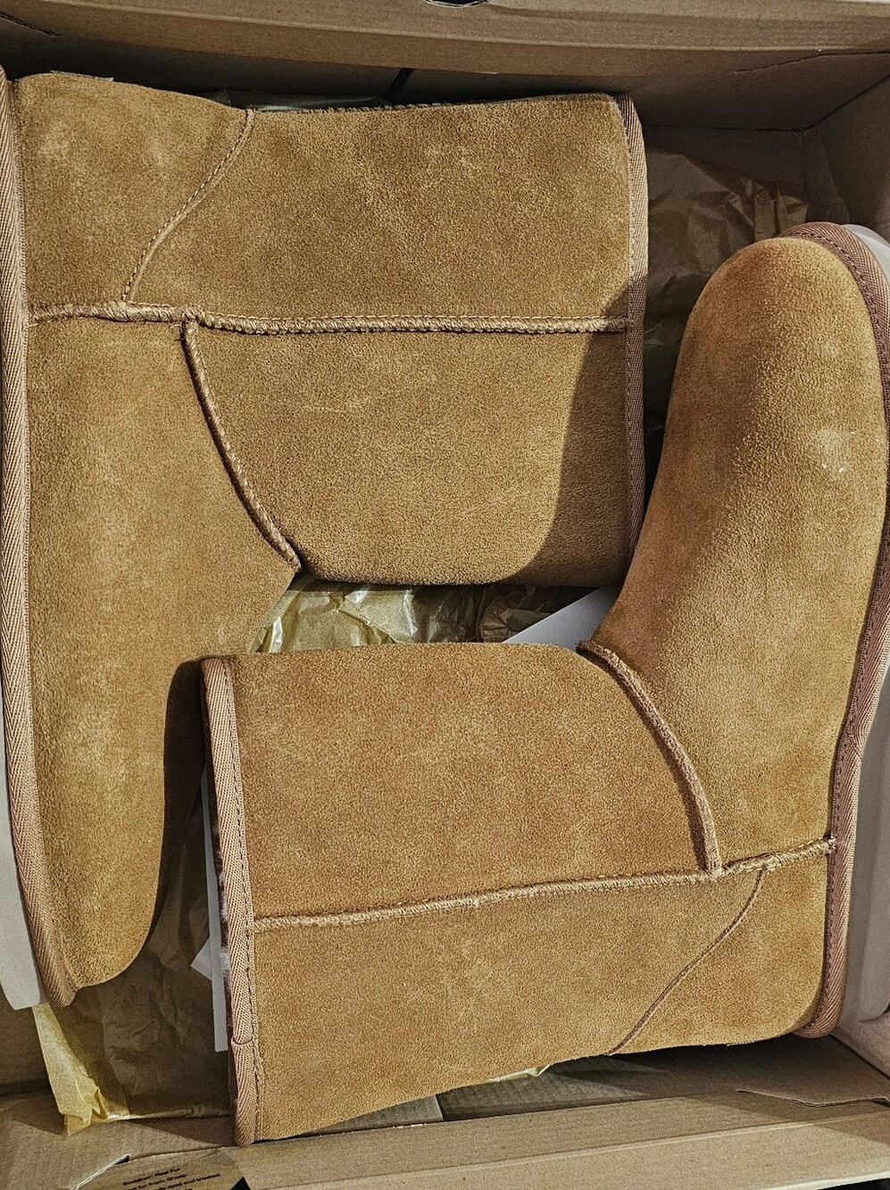Koolaburra by UGG Classic Short Boot | Chestnut | Size 11 Wide